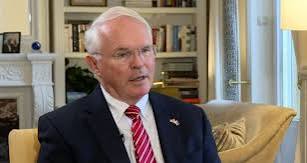 Hill: SHBA-ja nuk do të ndërhyjë më si dikur – Kosova dhe Serbia t’i zgjidhin vetë problemet
