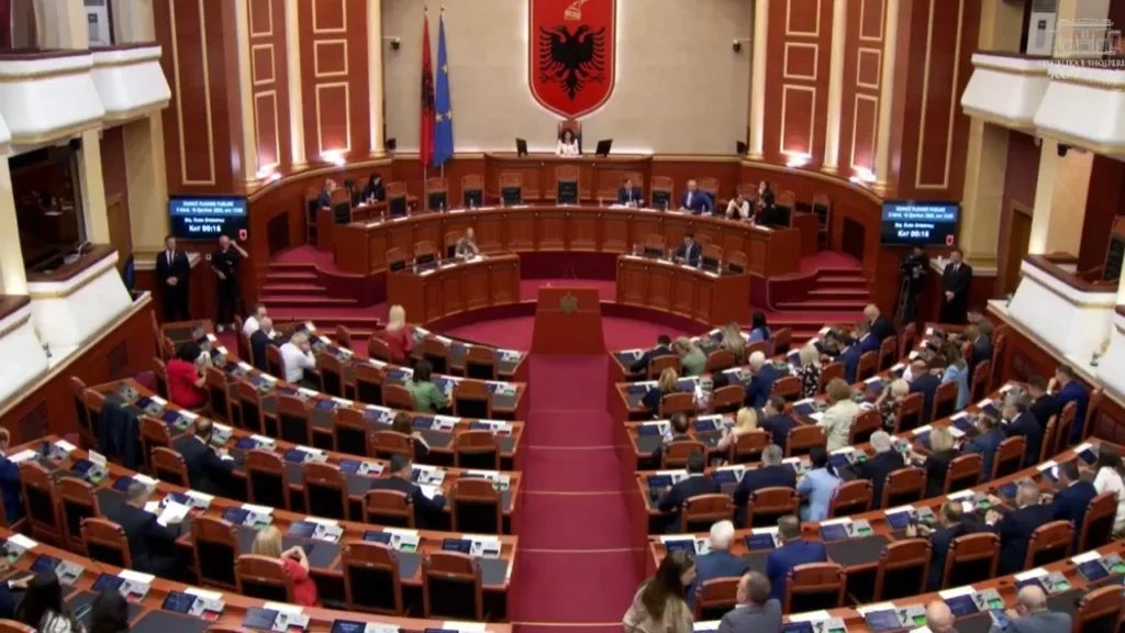 Miratohet me 72 vota pro projektligji për performancën energjetike të ndërtesave