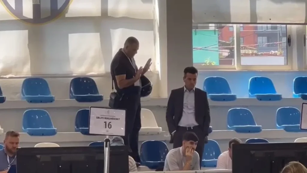 Hapen kutitë e votimit në Tiranë, Shehaj dhe Dogjani ndjekin nga afër procesin e rinumërimit