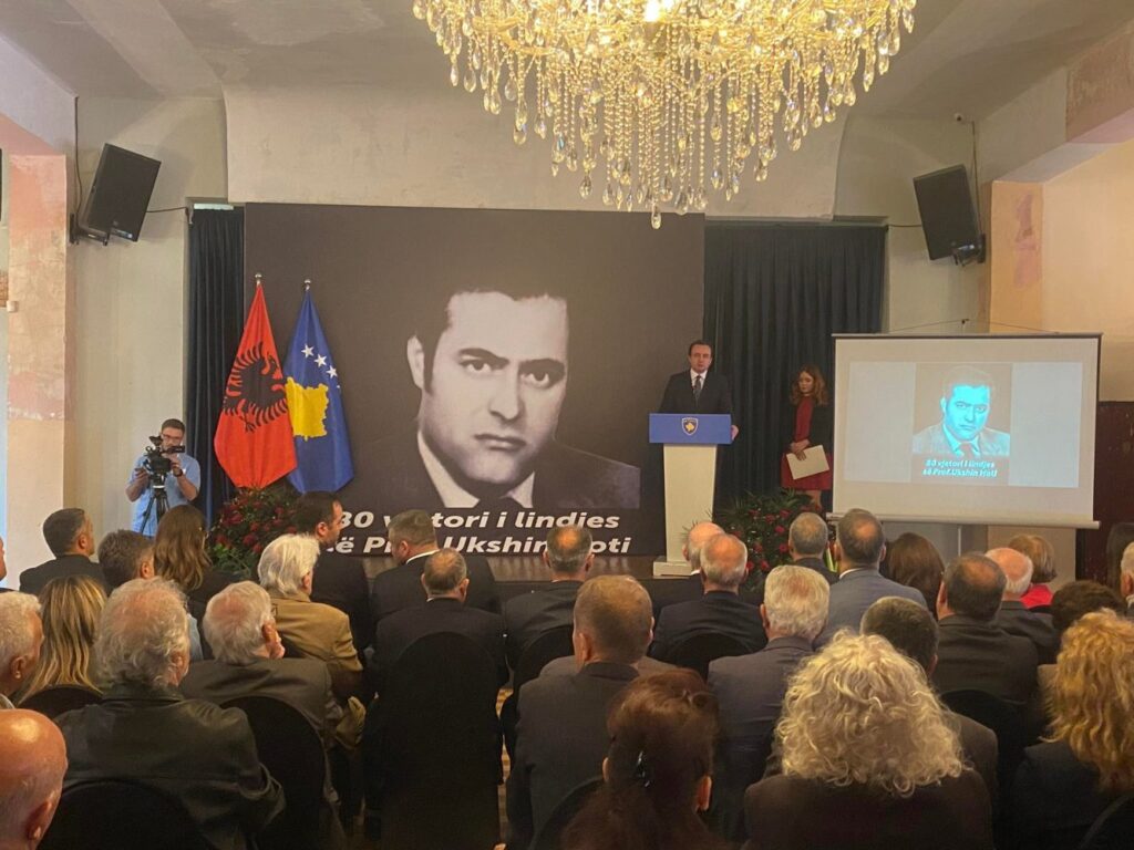 Përkujtohet Ukshin Hoti, organizohen aktivitete në 82 vjetorin e lindjes së tij