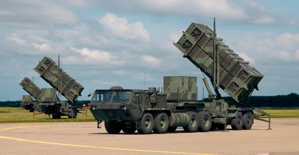Trump e “armatos” Ukrainën me raketa Patriot, Tomahawk dhe Atacam që mund të godasin deri në Moskë
