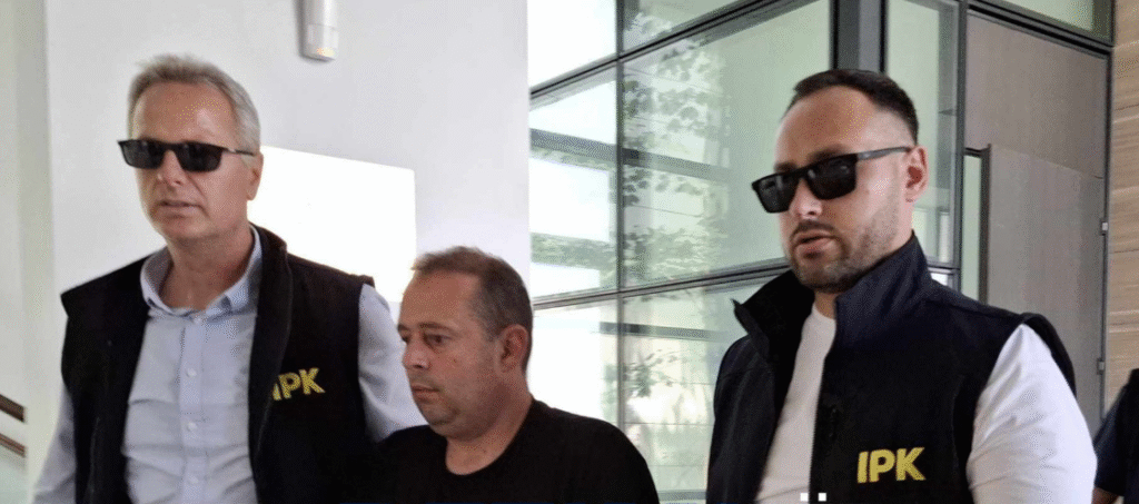 Jevtiq dyshohet se u rekrutua nga shërbimi sekret serb dhe i çoi te BIA dokumentet konfidenciale të Policisë