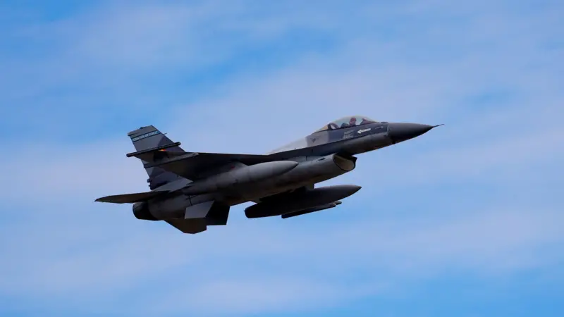 Rumania bëhet vendi i dytë i NATO-s që raporton dron rus në hapësirën e saj ajrore