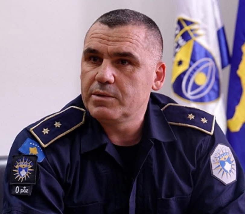 Një qytetar me numër nga Bosnja po prezantohet në emrin e Veton Elshanit, po kërkon para