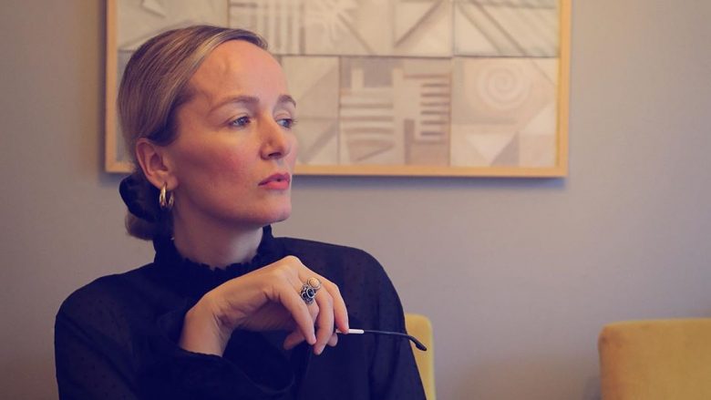 Deputetja e VV-së: “Flaka me ju dalë se nuk vjedhet Mitrovica, s’e ka marrë as Vuçiqi, as Radoiçiqi, e as ju kurrë