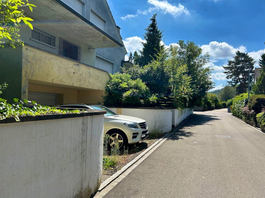 5EBC33F9-D21F-4C14-8906-3030F32023A4