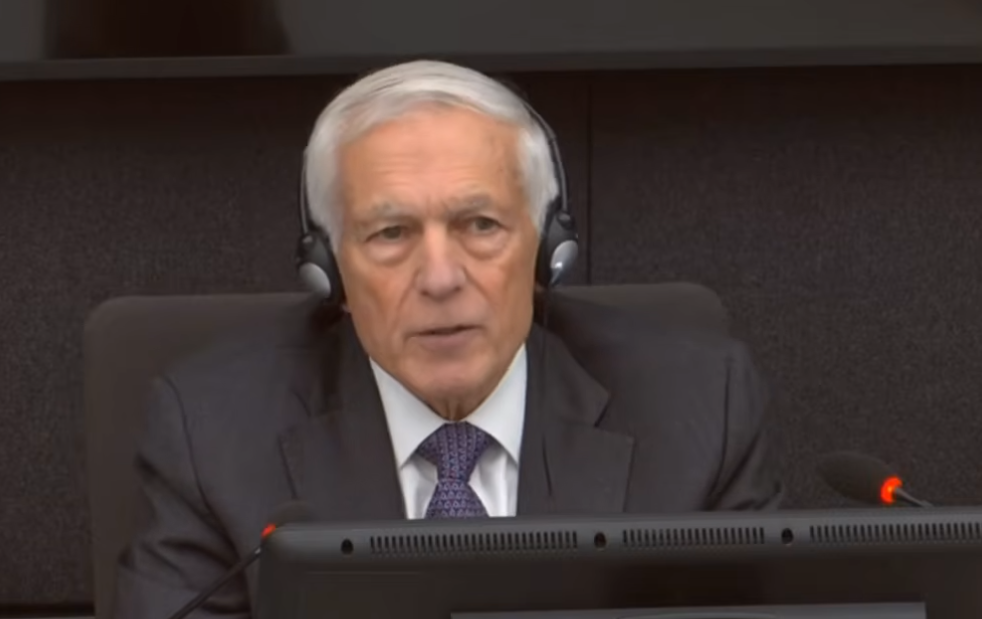 Clark: Ishte e qartë se Thaçi s’ishte përgjegjës dhe se nuk komandonte