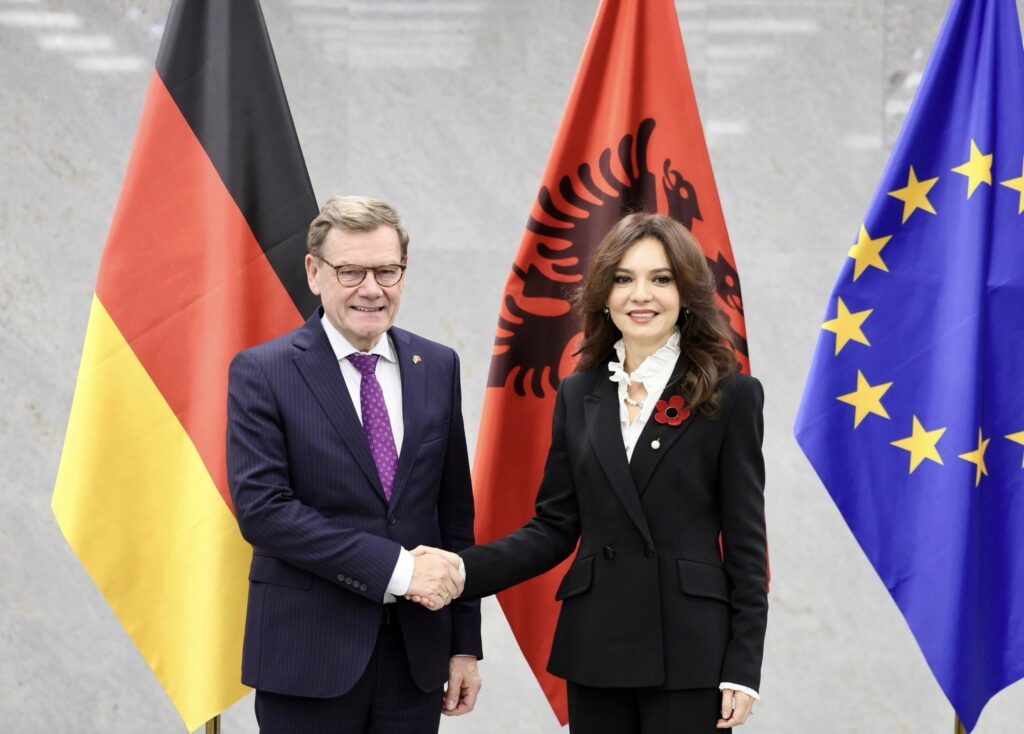 Ministri gjerman Wadephul në Tiranë: Mbështetje e plotë për integrimin e Shqipërisë dhe forcimin e shtetit ligjor