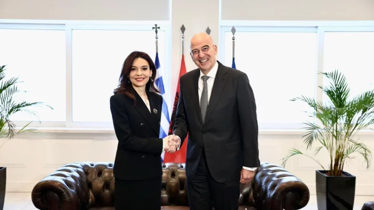 Spiropali pritet nga Ministri i Mbrojtjes: Shqipëria dhe Greqia, bashkëpunim strategjik për sigurinë