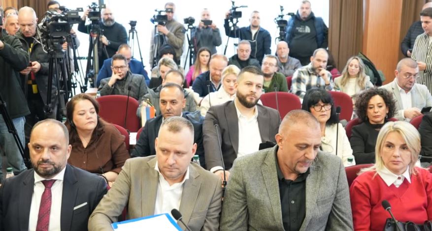 Betohen kryetarët e rinj serbë të komunave në veri të Kosovës